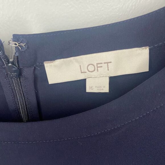 Loft - blue lace long sleeve dress - Picture 4 of 10